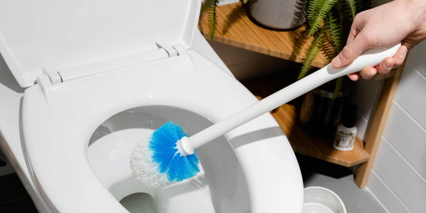 Cách tẩy bồn cầu bị ố vàng lâu ngày trở nên sáng bóng như mới