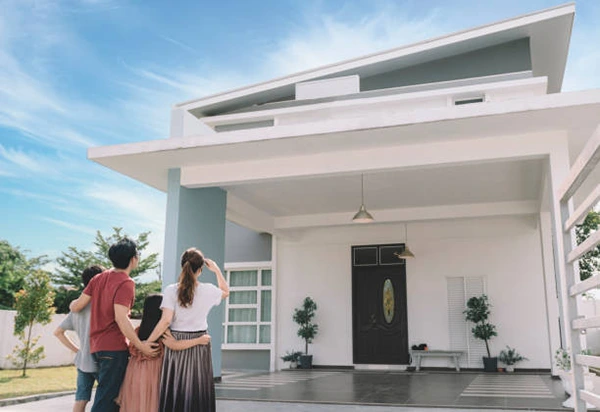 vệ sinh cửa nhựa